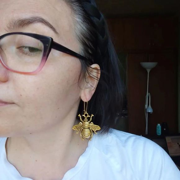Anthropologie Queen Bee Lucky Gold Earrings - Picture 15 of 17